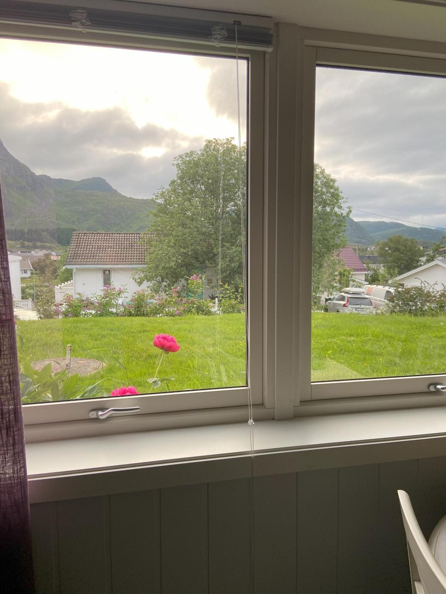 Lofoten Overnatting - Ballstad Exterior foto
